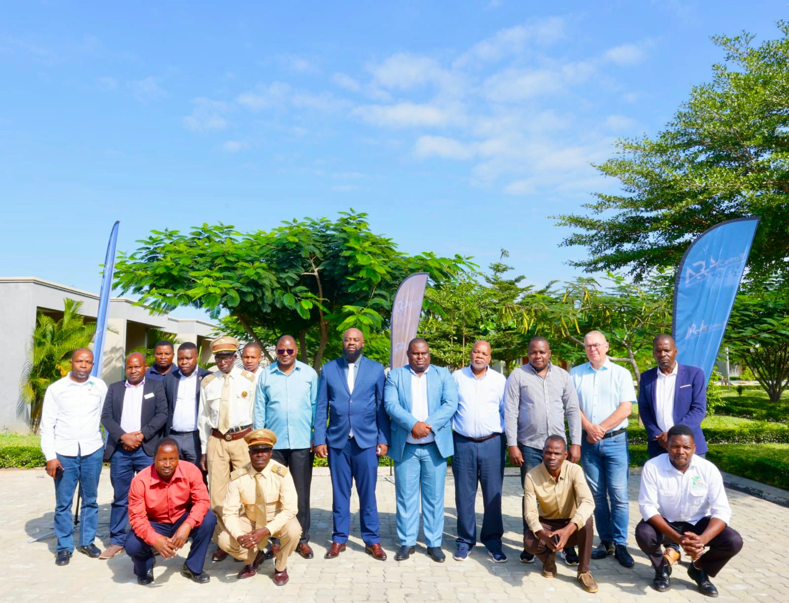 A Associação Mãos Unidas participou na III Sessão de Gestão da Bacia do Buzi, realizada em Muxúnguè, distrito de Chibabava. O encontro reuniu representantes governamentais, organizações parceiras e instituições ligadas à gestão ambiental e dos recursos hídricos, com o objetivo de discutir desafios e soluções para a gestão sustentável da Bacia do Buzi e dos [&hellip;]