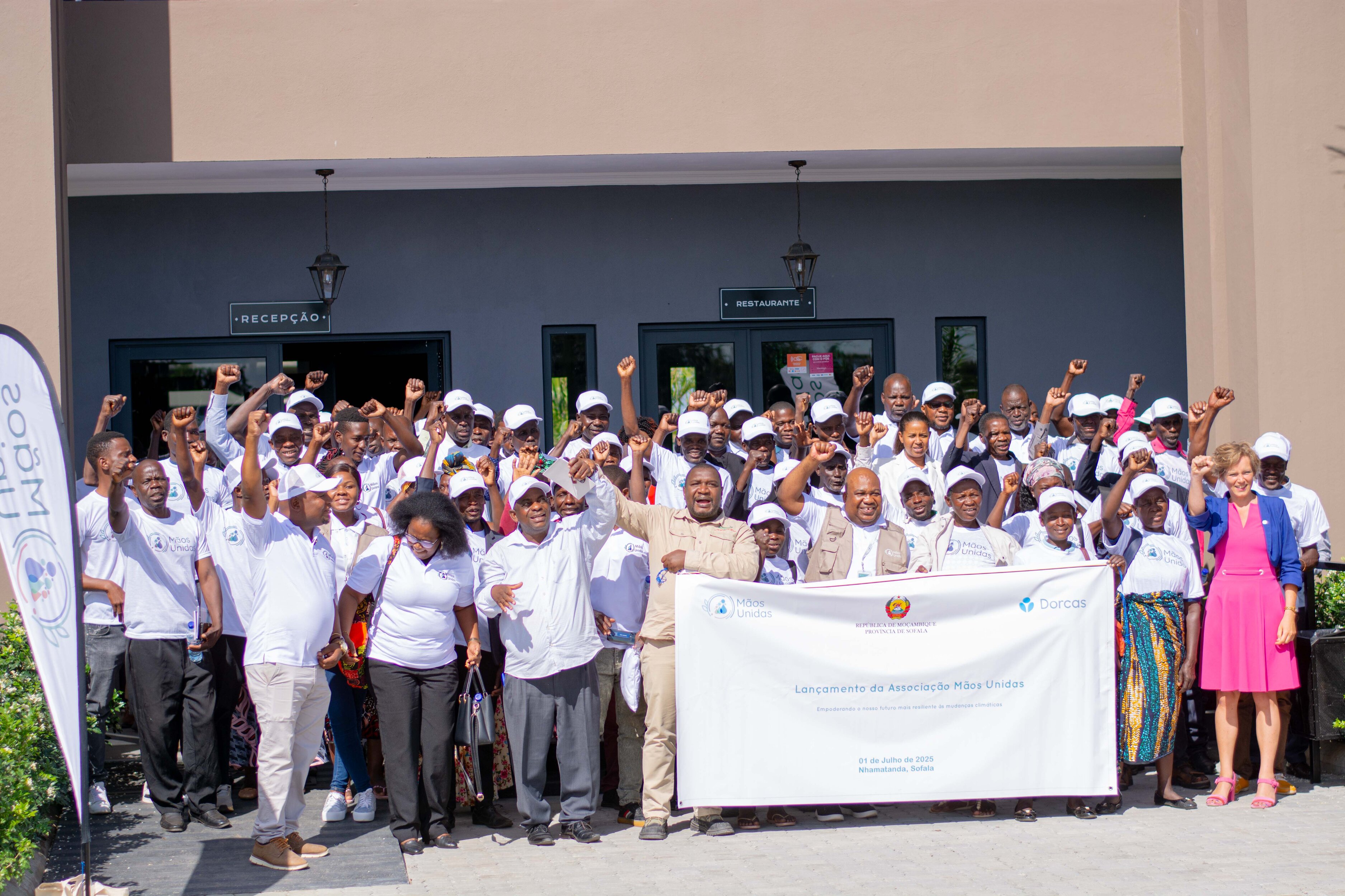 Nhamatanda, 01 July 2025 – The official launch of Associação Mãos Unidas (AMU) took place today, marking the beginning of a new, locally led chapter in the history of community development in Mozambique. The event brought together government representatives, development partners, civil society organisations, and community members.   AMU is the direct continuation of over […]
