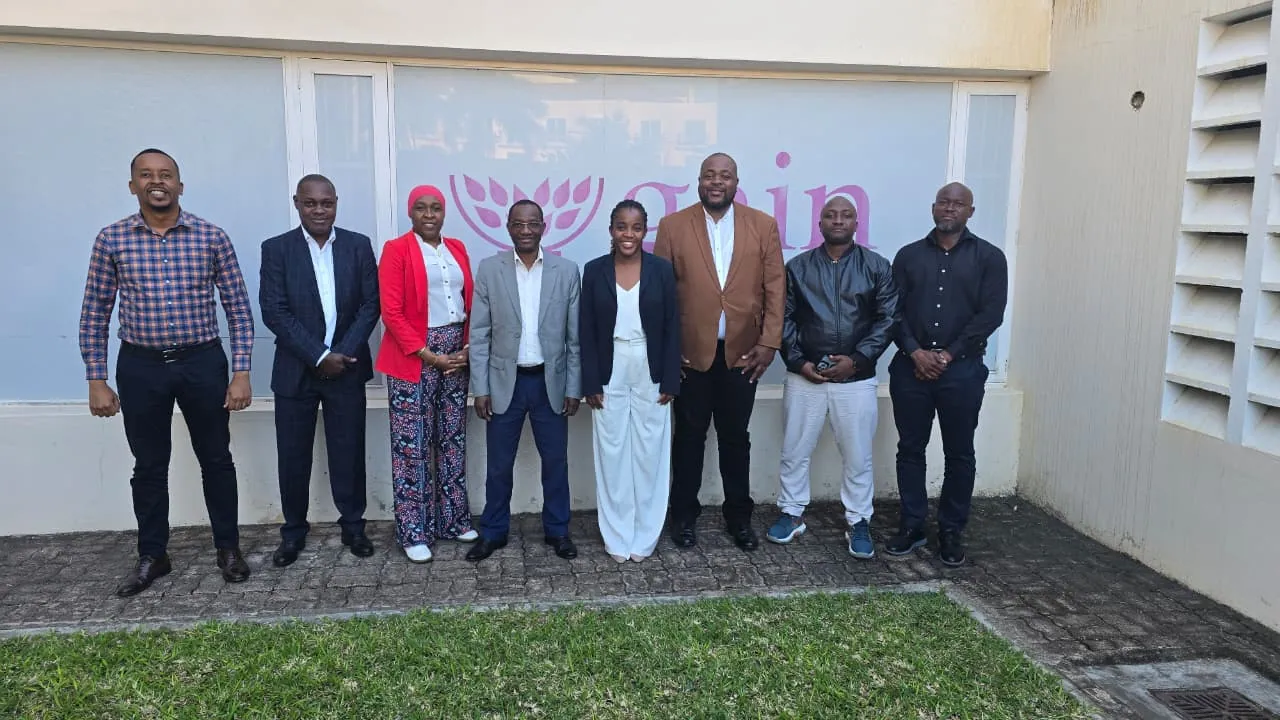 Nos dias 17 a 19 de Agosto de 2026, a Associação Mãos Unidas (AMU) participou no encontro de alinhamento e consolidação do Plano Director da Avicultura em Moçambique, um processo que reúne representantes do Ministério da Agricultura e Pescas (MAAP), da Confederação das Associações Económicas de Moçambique (CTA), da Global Alliance for Improved Nutrition (GAIN), [&hellip;]