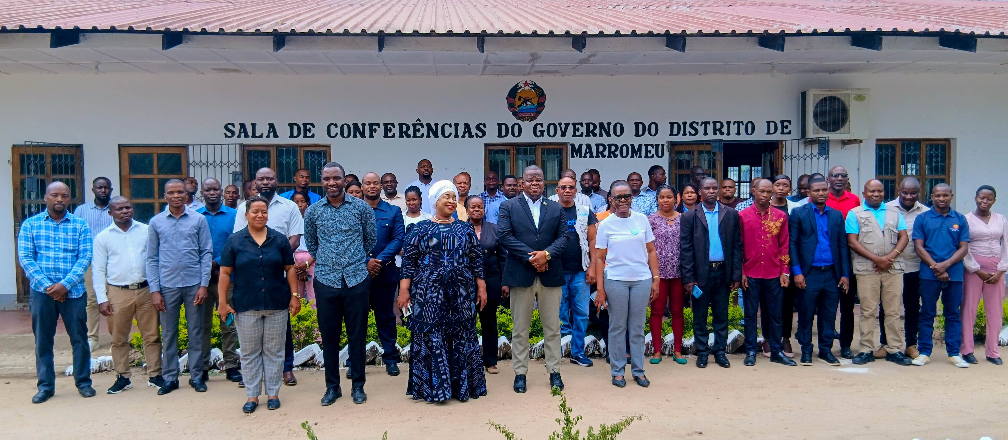   O Distrito de Sussundenga, na Província de Manica, acolheu a II Sessão do Comité da Bacia Hidrográfica do Búzi. Organizado pela ARA-Centro IP, o encontro reuniu representantes governamentais, sociedade civil e parceiros estratégicos para discutir medidas de preparação para a época chuvosa e ciclónica 2025/2026.   Estiveram presentes delegações das Províncias de Manica e Sofala, […]